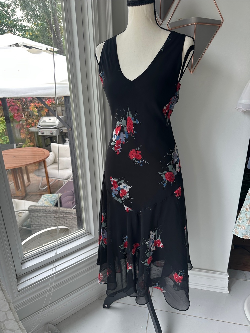 VINTAGE 90s Y2K Black Red Floral V-Neck Bias Cut Handkerchief Hem Dress Medium